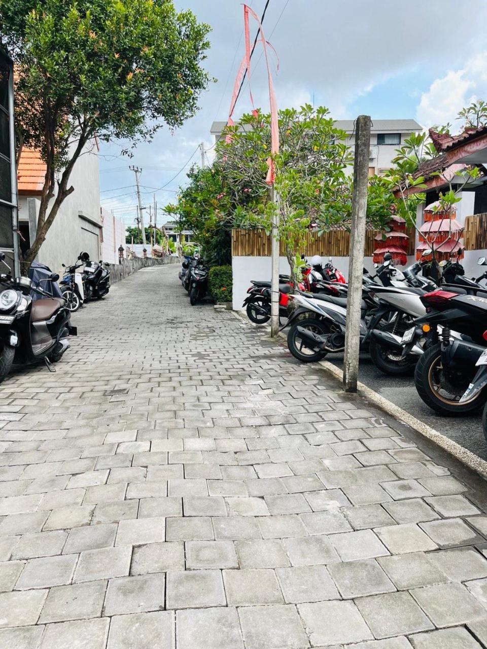 Pererenan Nengah Guest House Canggu Buitenkant foto